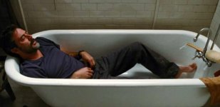 Jeffrey Dean Morgan - bathtub.jpg