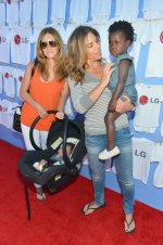 Jillian-Michaels(2)-Feet-1052666.jpg