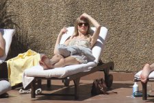 Taylor-Swift-Feet-631795.jpg