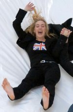 katewinslet-feet-2a.jpg