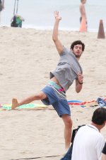 adam-brody-the-league-07252013-04.jpg