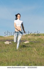 Croptop brunette barefoot in jeans 4.jpg