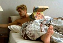 Eric Roberts sole stickin out.jpg