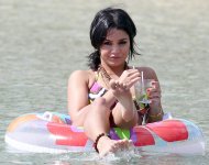 Vanessa-Hudgens-Feet-1592005.jpg