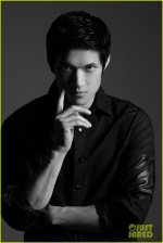 Harry Shum Jr 3.jpg