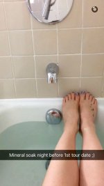 Joanna-JoJo-Levesque-Feet-1971098.jpg