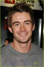 Robert Buckley 1.jpg