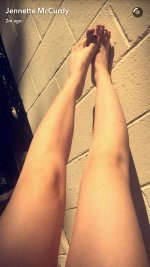 Jennette-McCurdy-Feet-2226355.jpg