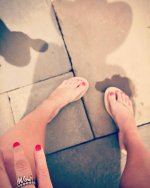 Blake-Lively-Feet-2322489.jpg