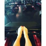 Laura-Vandervoort-Feet-2220289.jpg