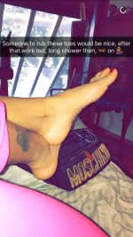 Keyshia-Cole-Feet-2457080.jpg