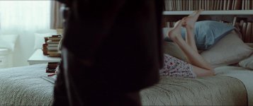 Taissa-Farmiga-Feet-1339336.jpg
