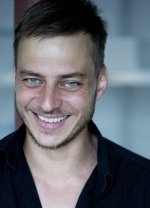 tom-wlaschiha-3.jpg