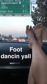 Vanessa-Hudgens-Feet-2671981.jpg