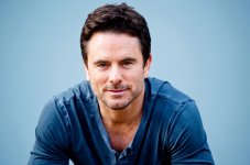 Charles Esten 1.jpg