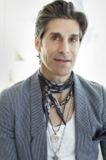 Perry Farrell 2.jpg