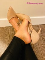 Nude pumps 4.jpg