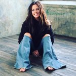 Sara-Evans-hot-smile.jpg