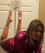 Mystress Madysynn in the Pose, Halloween Sign.jpg