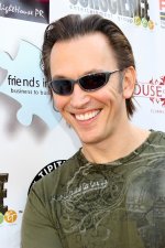 Steve Valentine 3.jpg