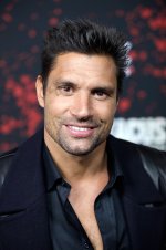 manu-bennett-spartacus-01292013-17.jpg