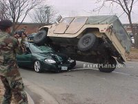 Hummer vs Honda 01.jpg