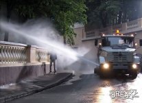 street cleaner spray.jpg