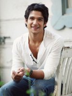 tyler-posey-ne-peut-voyager.jpg