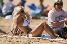 PamelaAndersonCandid-UnknownHITW61.jpg