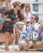 53652_Haylie_Duff_-_party_on_the_beach_in_Malibu_-__july_4th_2007_030_122_1199lo.jpg