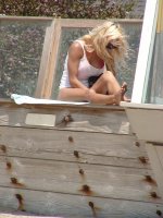 PamelaAndersonCandid-UnknownHITW204.jpg