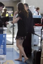 AnneHathawayCandid-UnknownHITW26.jpg