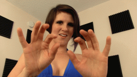 Lela%20povtickle%20100318.gif