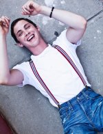 Logan Lerman 4.jpg