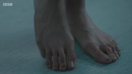 Jodie-Comer-Feet-2147365.jpg