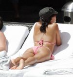 Eva-Longoria-Parker-Feet-644676.jpg