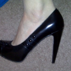 New Heels... same as the top.. one of my new favorite pairs!