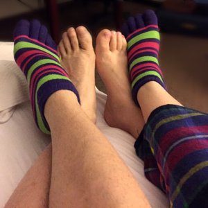 Toe sock symmetry