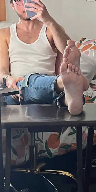 Barefoot In Jeans (& Ticklish)