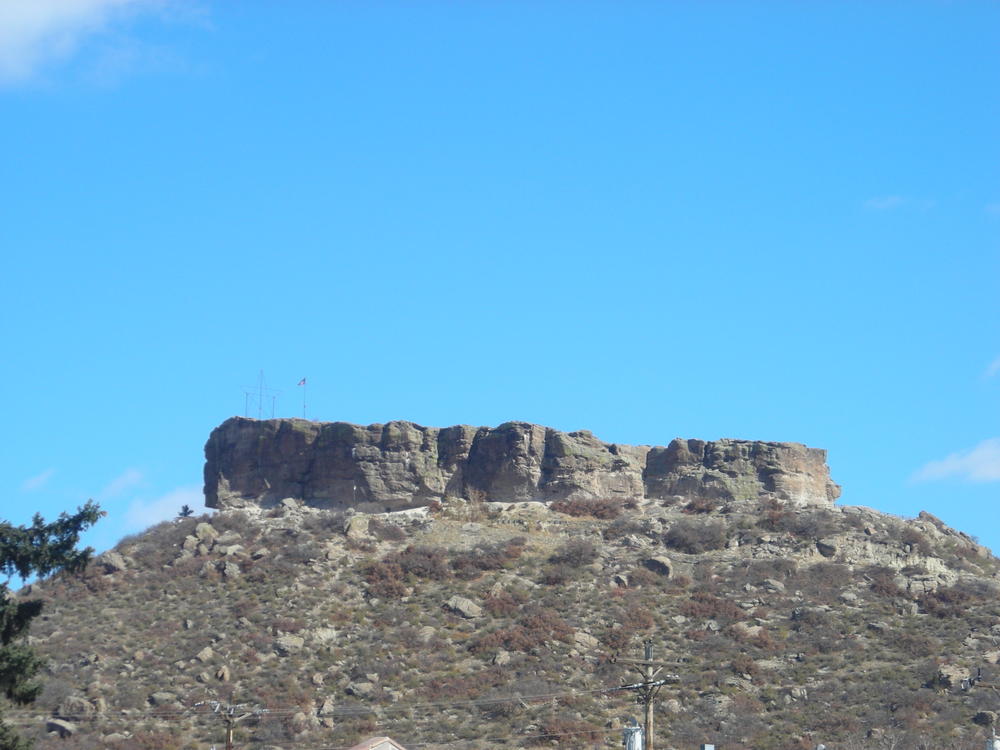 Castle Rock...or Rastle Cock.