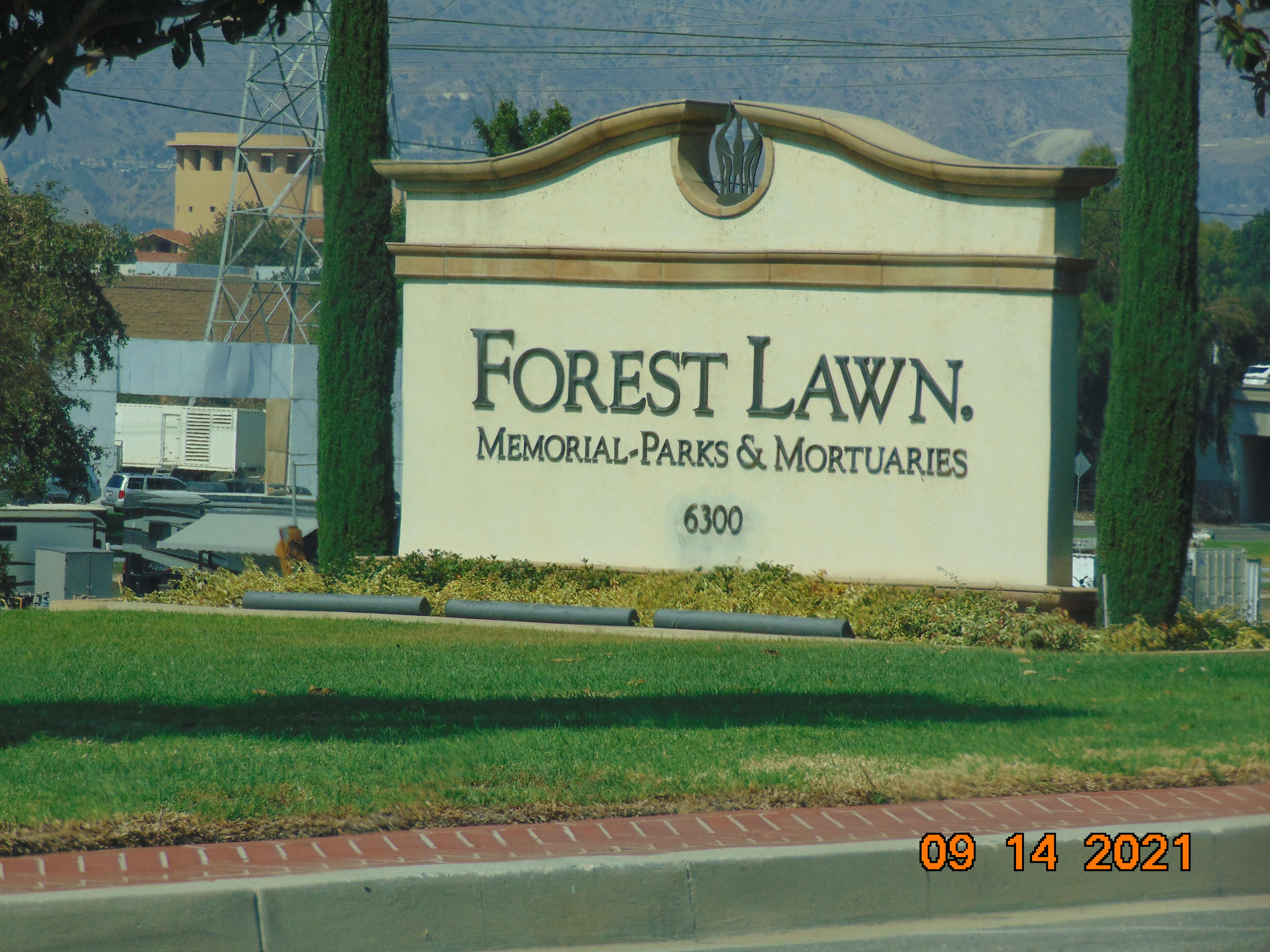 Forest Lawn Cemetery ( Hollywood Hills )