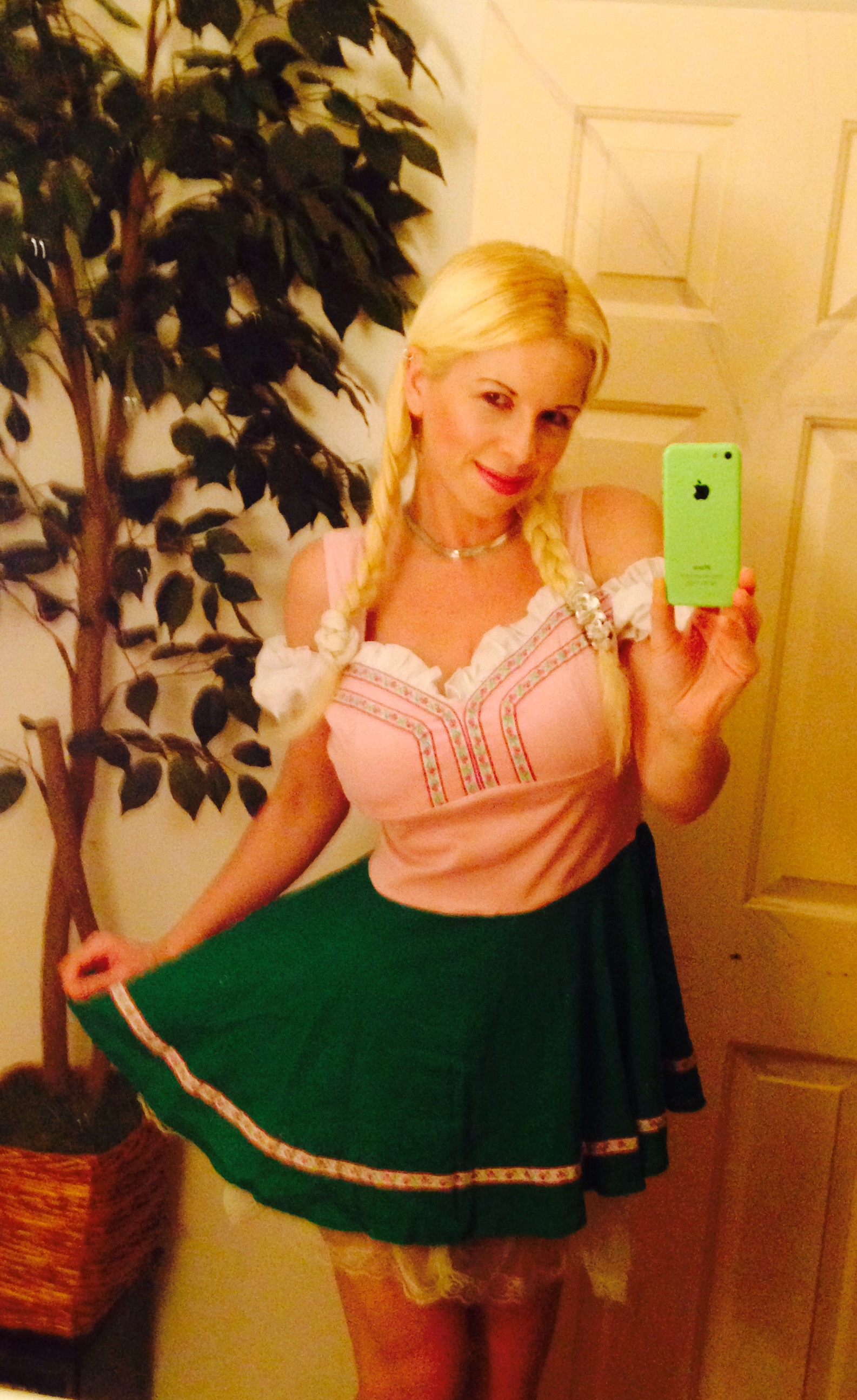 My new German Girl Beer server outfit I found!! =) Forget Christmas in July lets do Halloween in July!!! ;) Now where's my beer stein... *giggles* Oh 