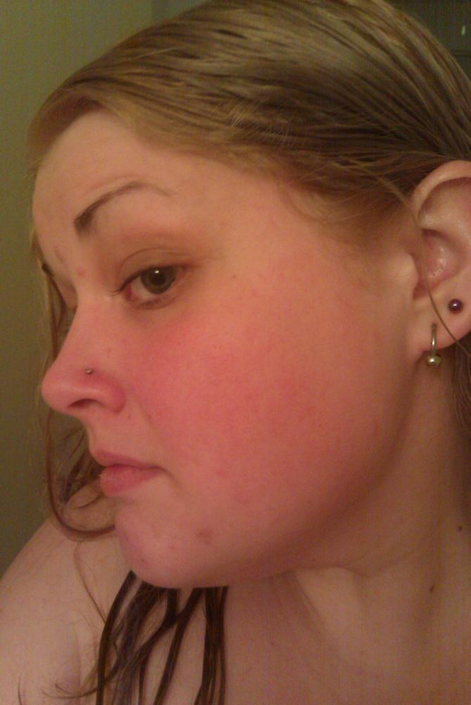 nose piercing and gages :D