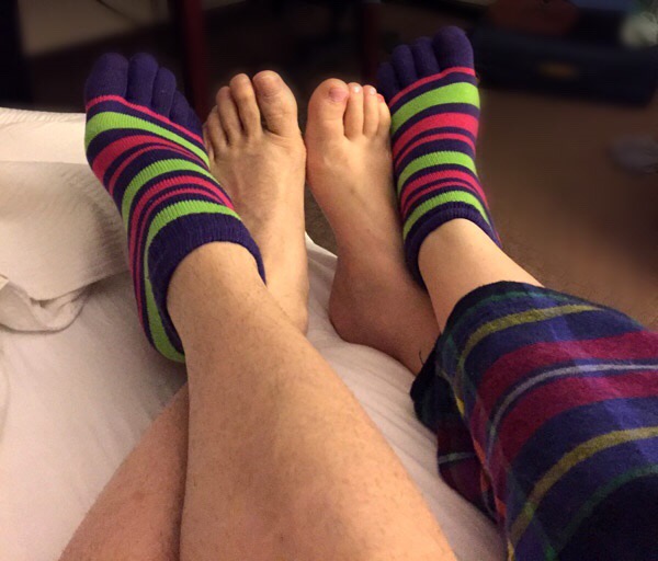 Toe sock symmetry