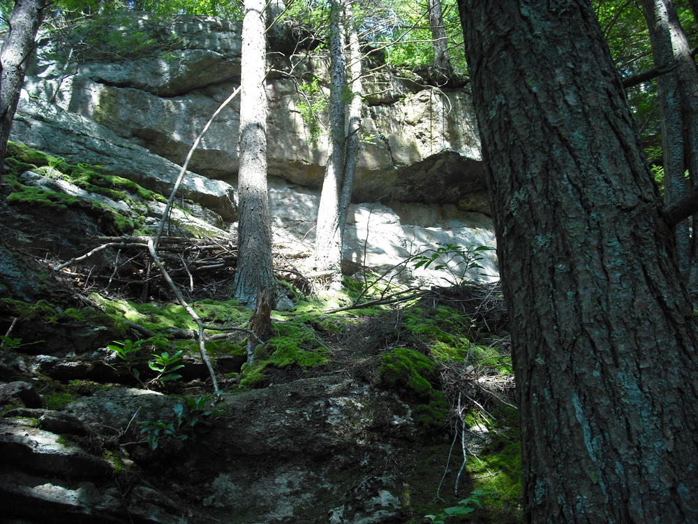 View from the trail approaching Devil's Oven