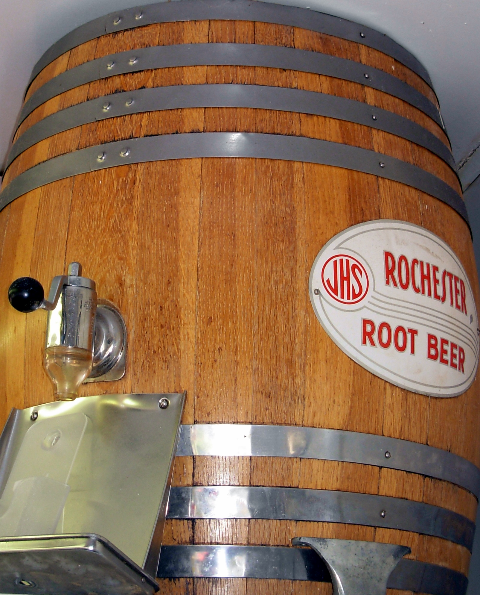 RochesterRootBeerBarrel.JPG