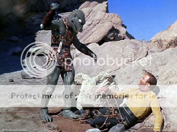 star-trek-2-kirk-gorn.jpg